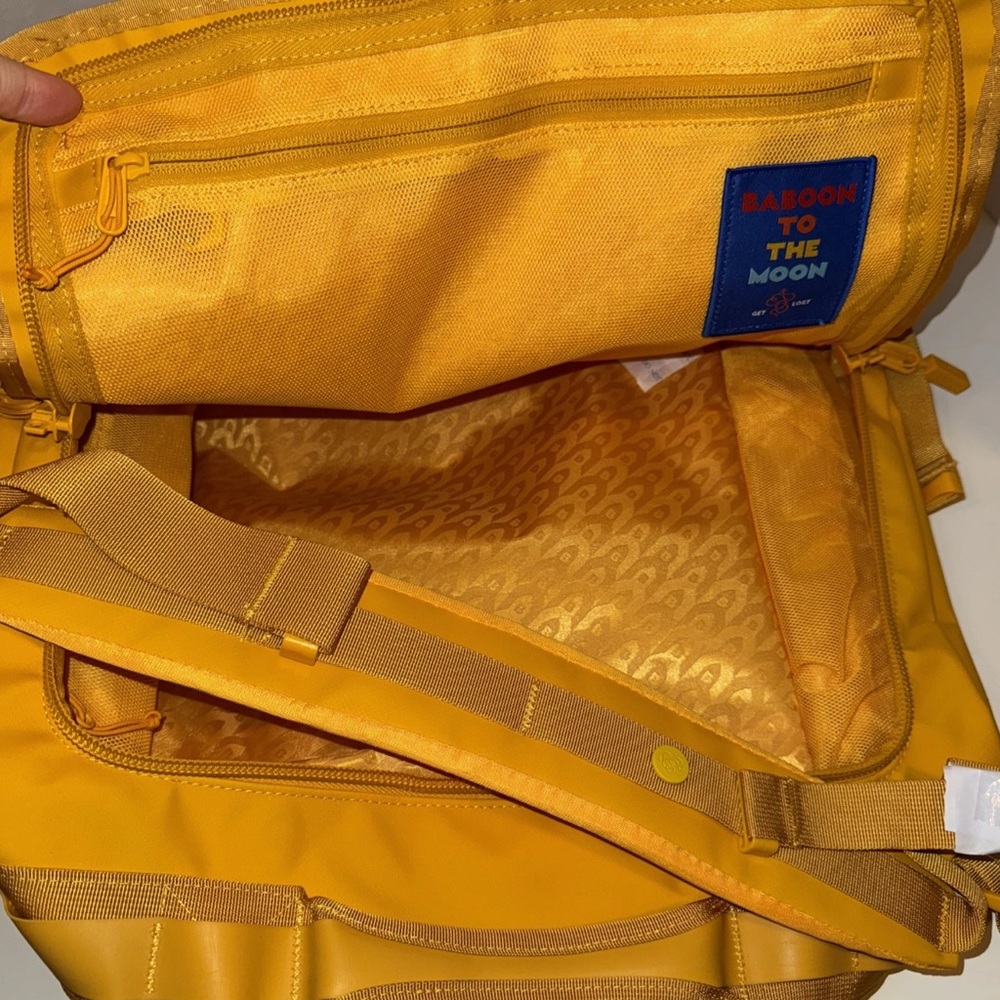 Baboon to the Moon Go-Bag [Basic] — Mini (32L) Yellow NEW - Picture 8 of 12